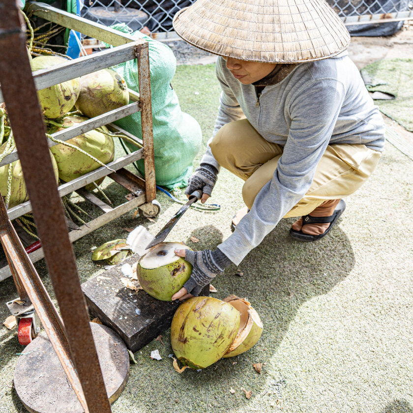 ココナッツジュース（東南アジアで親しまれる「ヤシの実のドリンク」）