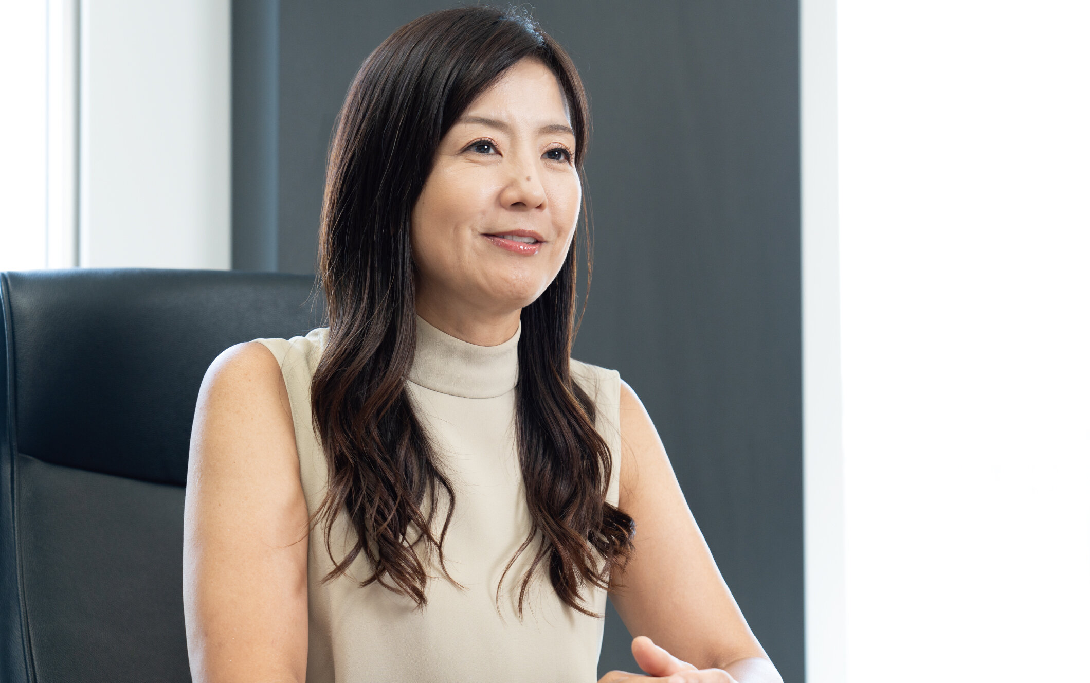 PERSON 菊間千乃 Photo