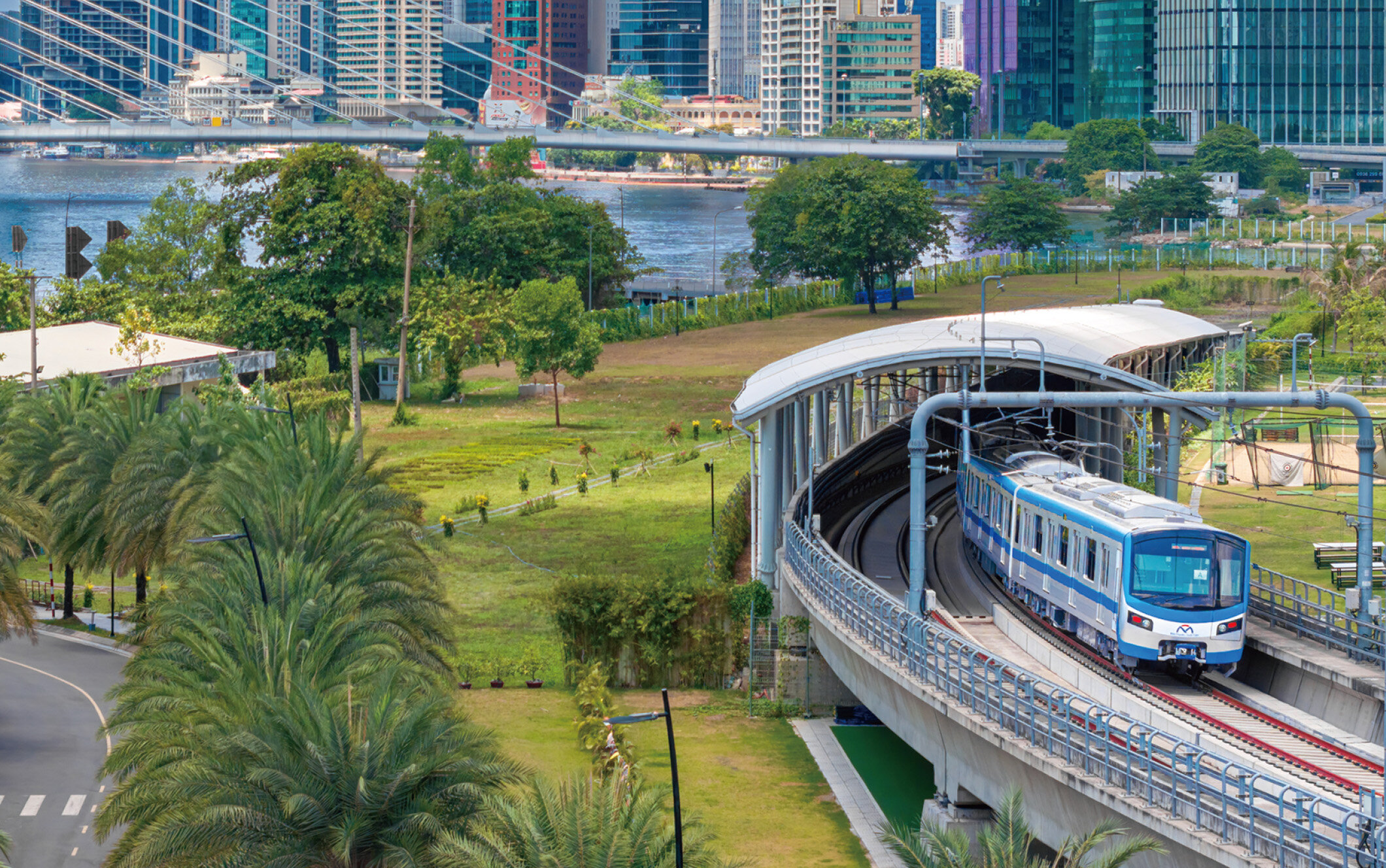 ホーチミン市都市鉄道1号線｜ベトナム Photo